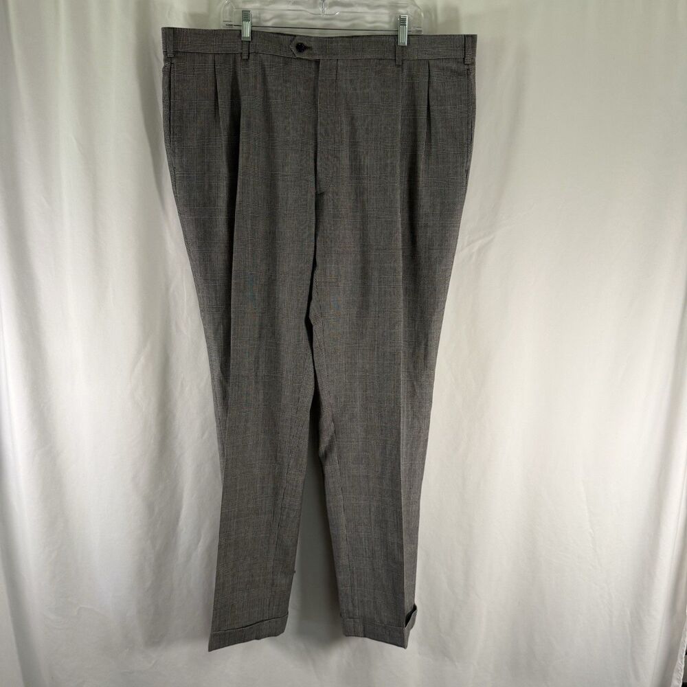 Jos A Bank 100% Wool Dress Pants Men's 43R White Black Plaid Pleated Pockets
